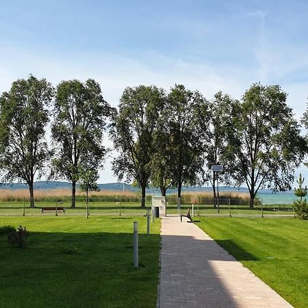 Lelle Resort B21 Balatonlelle Exterior foto